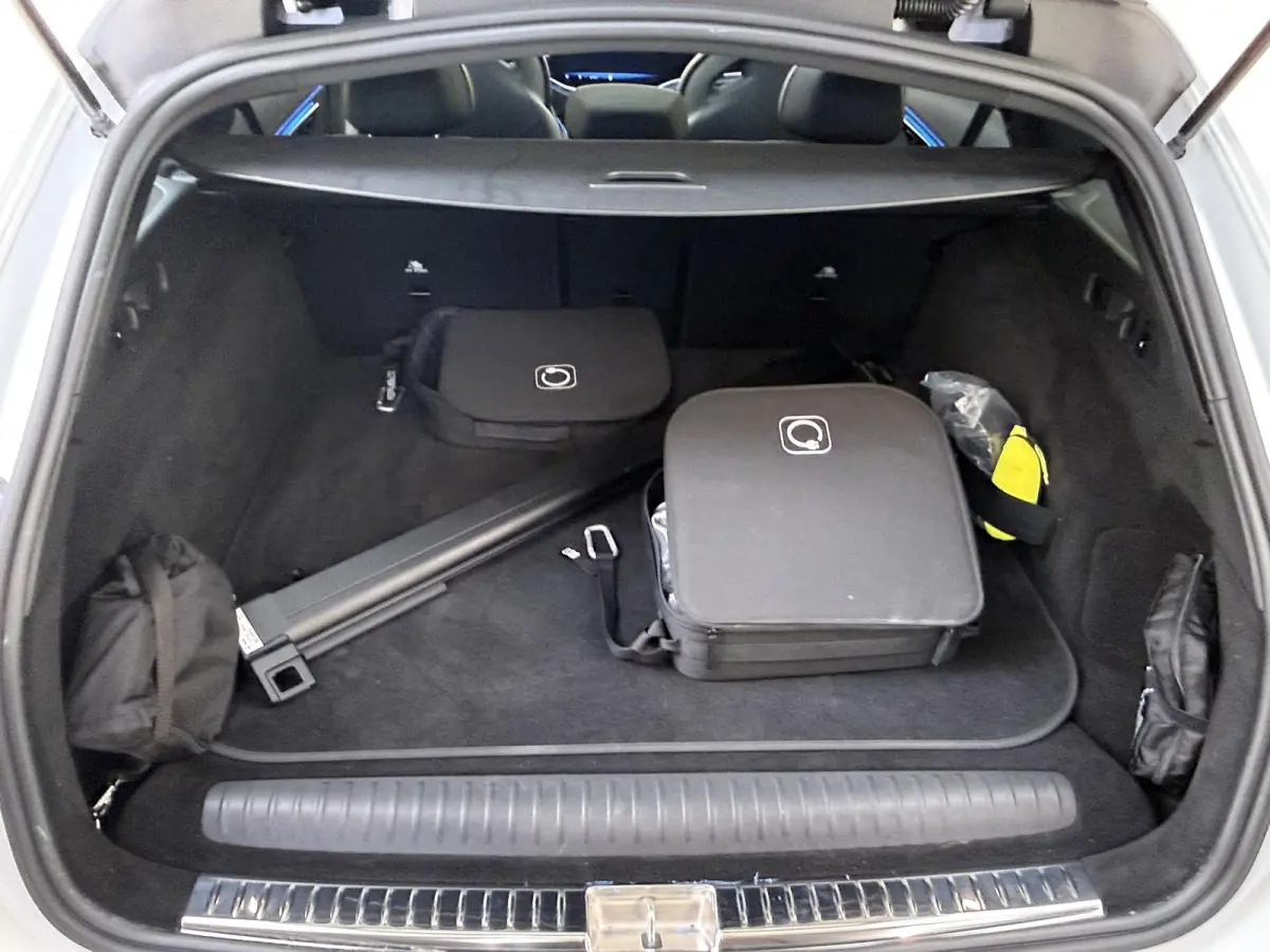 AMG 53 4MATIC+ Night Edition / Opaalwit Magno/ Panoramadak/ SUPERSCREEN/ Dynamic Plus/ Night 1+2/ Perf. Stoelen/ El. Trekhaak/ UNIEK!