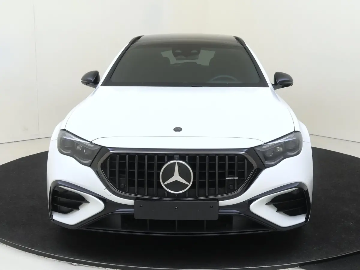 AMG 53 4MATIC+ Night Edition / Opaalwit Magno/ Panoramadak/ SUPERSCREEN/ Dynamic Plus/ Night 1+2/ Perf. Stoelen/ El. Trekhaak/ UNIEK!