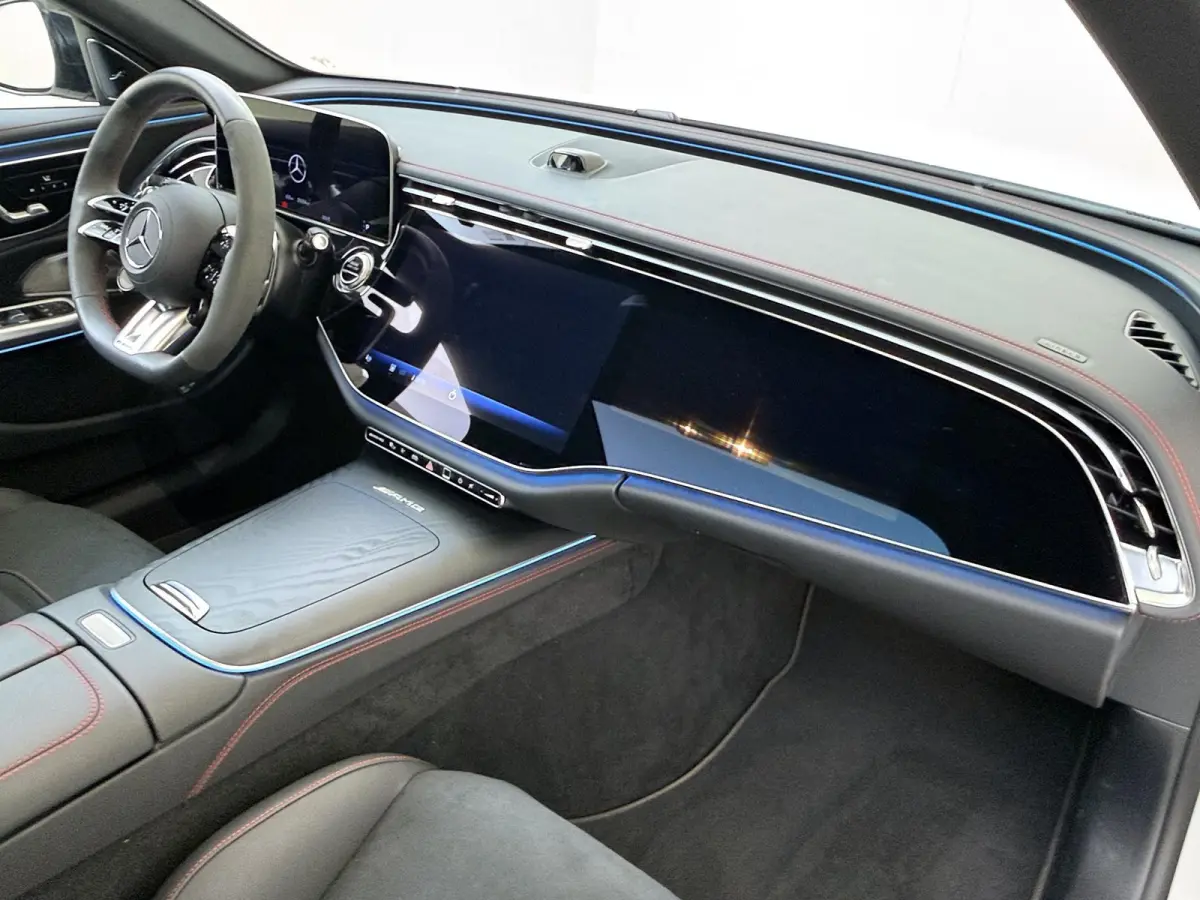 AMG 53 4MATIC+ Night Edition / Opaalwit Magno/ Panoramadak/ SUPERSCREEN/ Dynamic Plus/ Night 1+2/ Perf. Stoelen/ El. Trekhaak/ UNIEK!