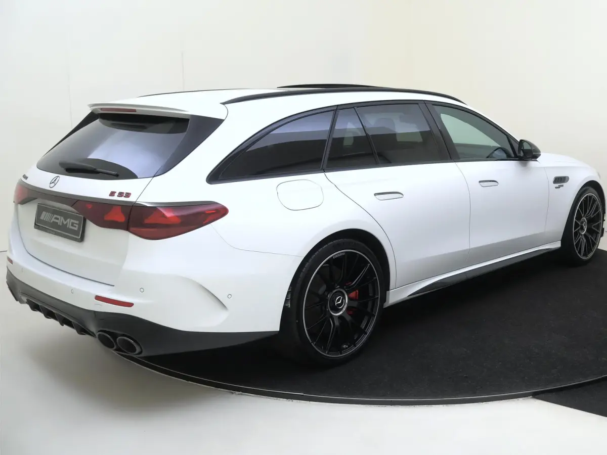 AMG 53 4MATIC+ Night Edition / Opaalwit Magno/ Panoramadak/ SUPERSCREEN/ Dynamic Plus/ Night 1+2/ Perf. Stoelen/ El. Trekhaak/ UNIEK!