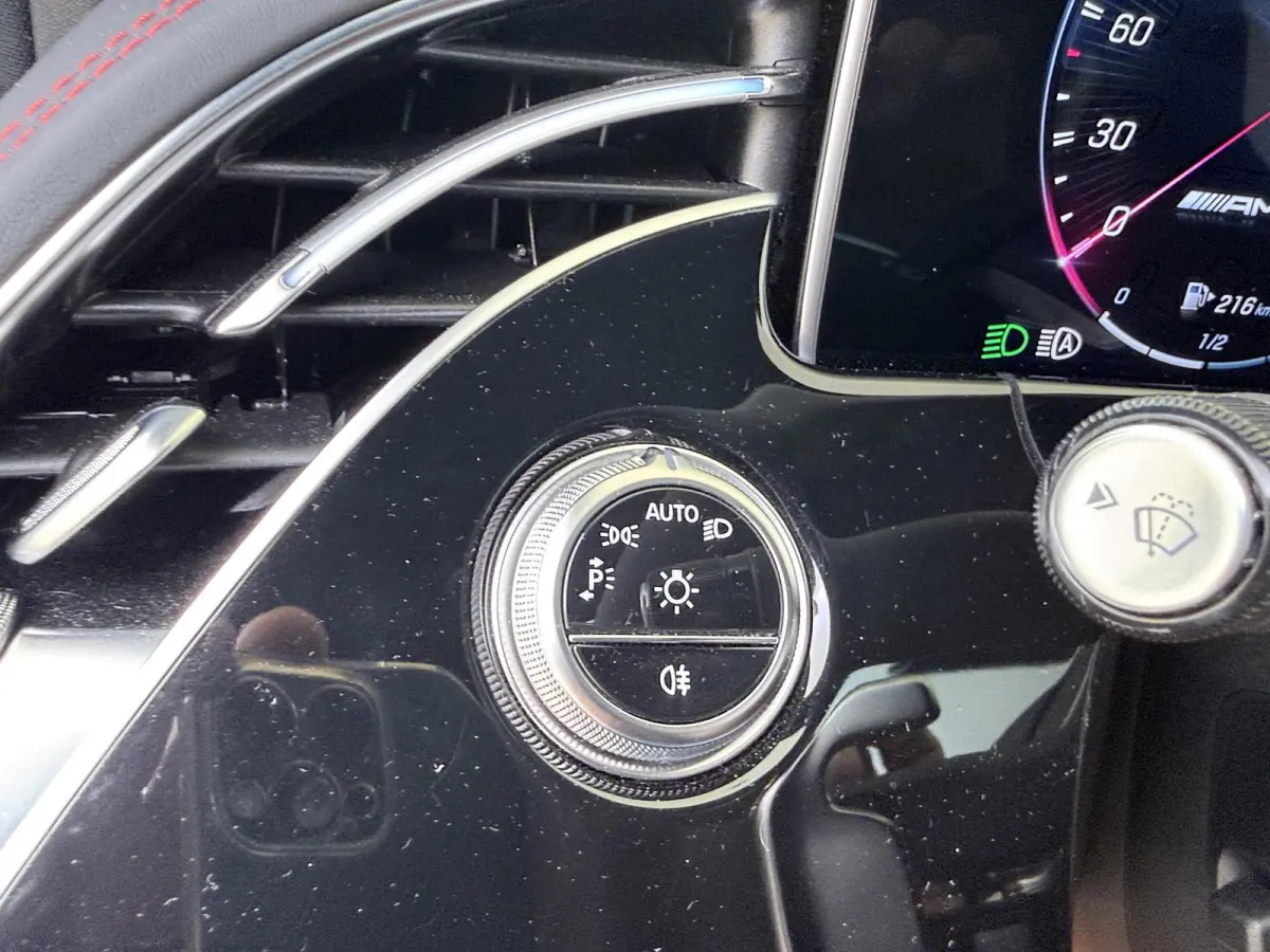 AMG 53 4MATIC+ Night Edition / Opaalwit Magno/ Panoramadak/ SUPERSCREEN/ Dynamic Plus/ Night 1+2/ Perf. Stoelen/ El. Trekhaak/ UNIEK!