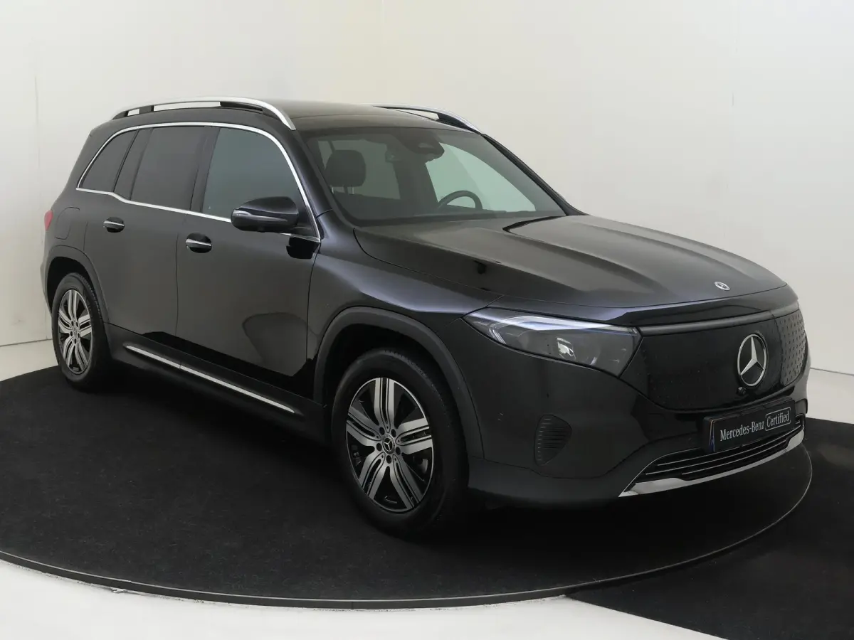 250+ Luxury Line 71 kWh / Carplay/ 360 Camera/ Panoramadak/ Trekhaak/ Winterpakket