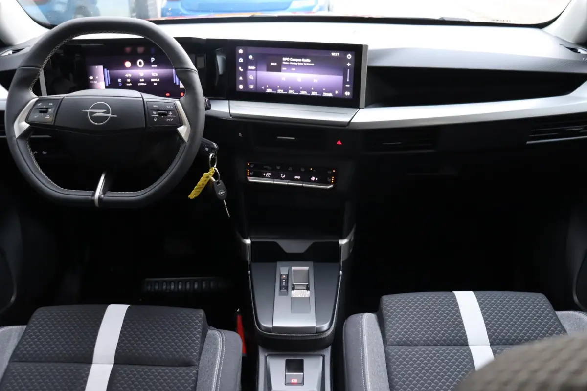 1.2 Turbo Hybrid GS Tech. Pakket / Winterpakket / 2+6 jaar Garantie