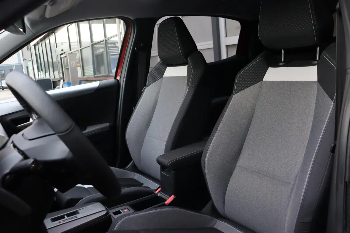 1.2 Turbo Hybrid GS Tech. Pakket / Winterpakket / 2+6 jaar Garantie