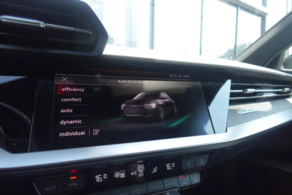 2.0 TFSI S3 quattro PANO KEYLESS MASSAGE