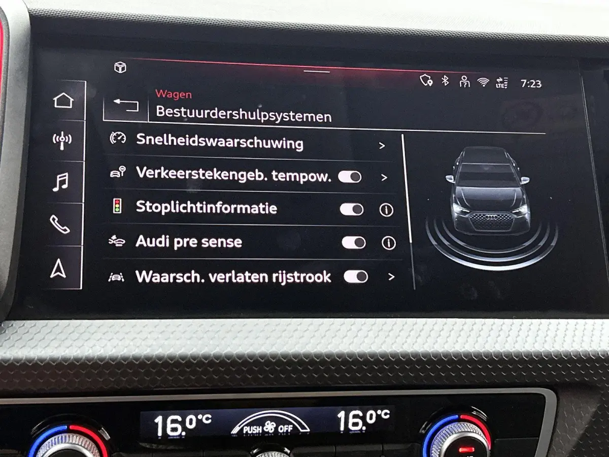 30 TFSI S edition 116 PK | Automaat | Climate Control | Cruise Control | Achteruitrijcamera | Parkeersensoren | Sfeerverlichting | Digitale Cockpit | Privacy glas |
