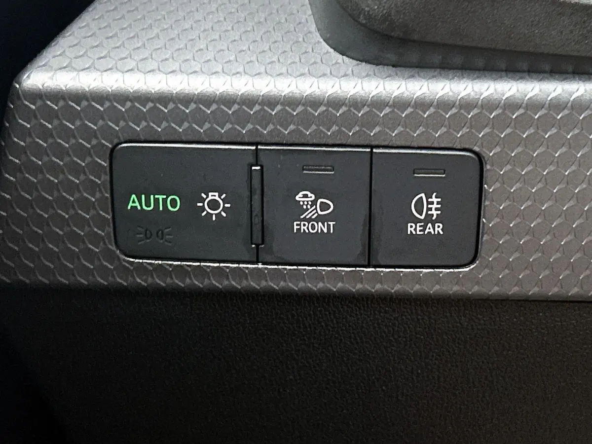 30 TFSI S edition 116 PK | Automaat | Climate Control | Cruise Control | Achteruitrijcamera | Parkeersensoren | Sfeerverlichting | Digitale Cockpit | Privacy glas |