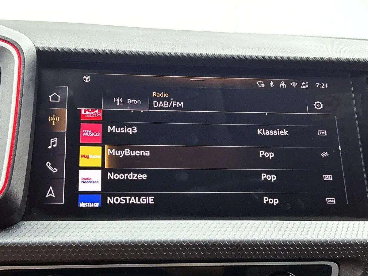 30 TFSI S edition 116 PK | Automaat | Climate Control | Cruise Control | Achteruitrijcamera | Parkeersensoren | Sfeerverlichting | Digitale Cockpit | Privacy glas |