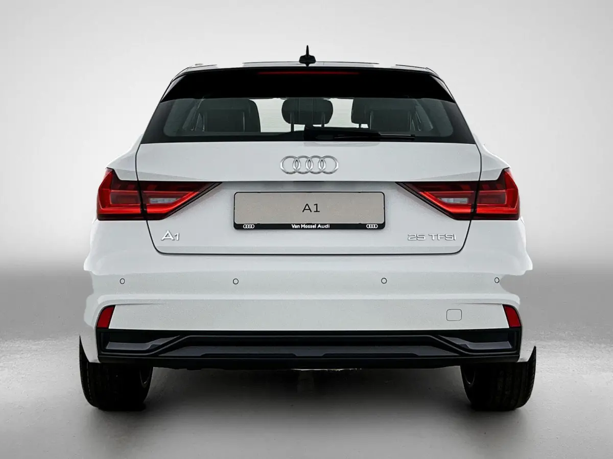 25 TFSI Advanced edition 17" LM Velgen | Apple carplay | Parkeersensoren | Virtual cockpit | Airco
