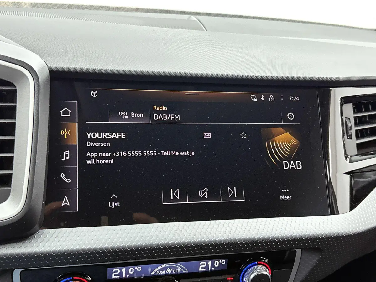 25 TFSI Advanced edition 17" LM Velgen | Apple carplay | Parkeersensoren | Virtual cockpit | Airco