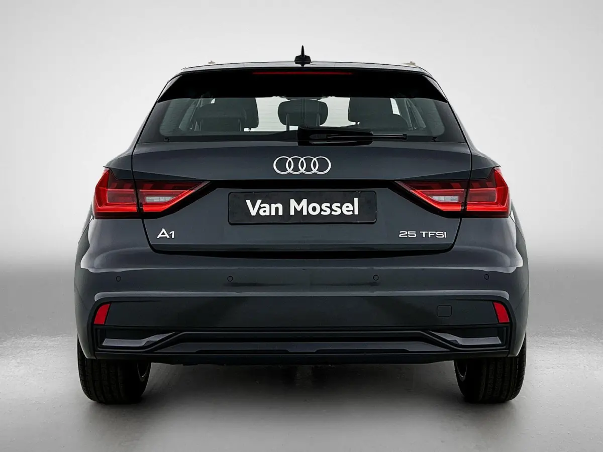 25 TFSI Advanced edition 17" LM Velgen | Apple carplay | Parkeersensoren | Virtual cockpit | Airco