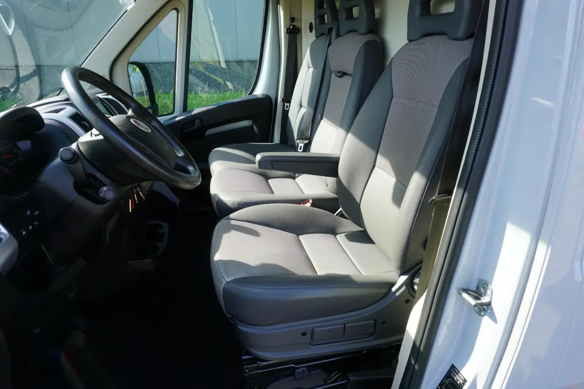 35H 2.3 MultiJet L3H2 in Topstaat |Grijs |160 pk |Volautomatische versnellingsbak |Camera |Cruise |Navi |Trekhaak |Climate control |1e eigenaar |3500 KG