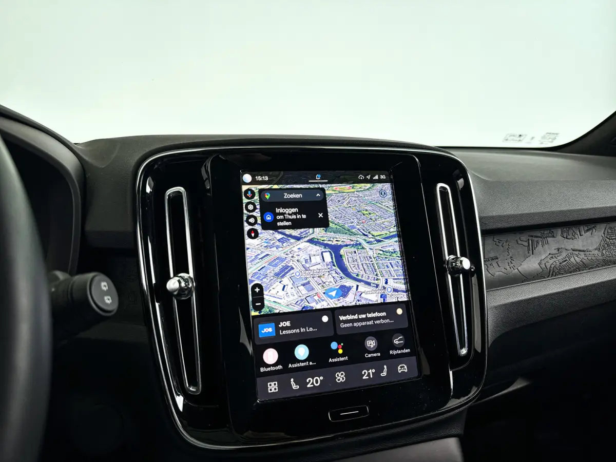 Single Motor Essential 69 kWh | Parkeercamera | Cruise control | Google infotainment
