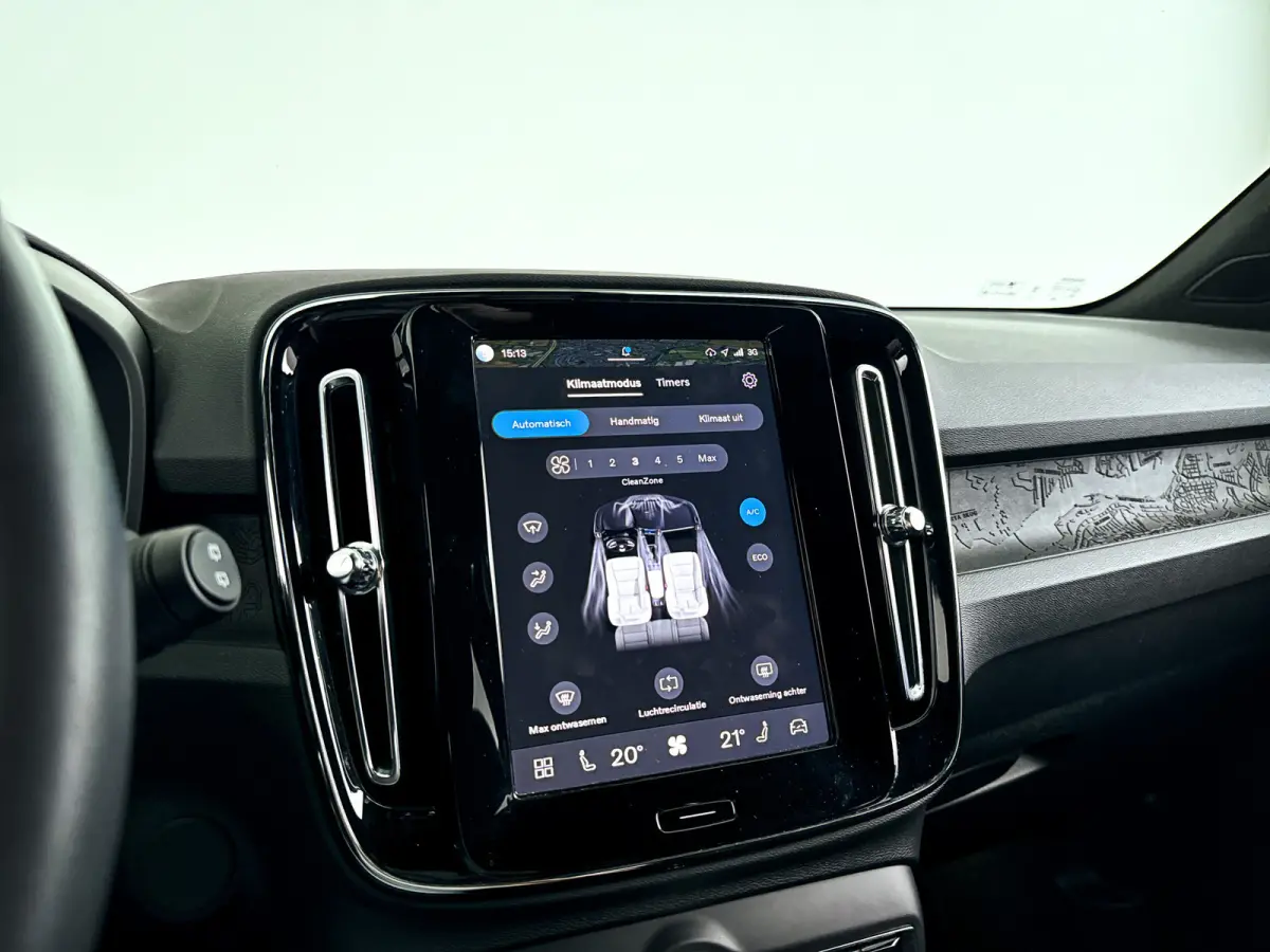 Single Motor Essential 69 kWh | Parkeercamera | Cruise control | Google infotainment