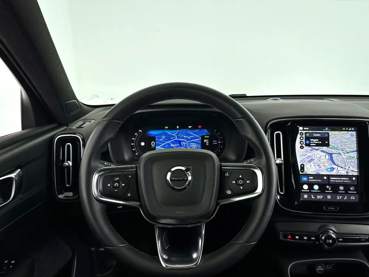 Single Motor Essential 69 kWh | Parkeercamera | Cruise control | Google infotainment