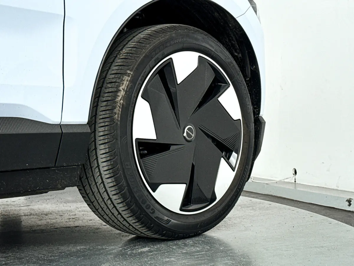 Single Motor Extended Range Plus 69 kWh | Parkeercamera | Harman Kardon | Stoel- en Stuurverwarming