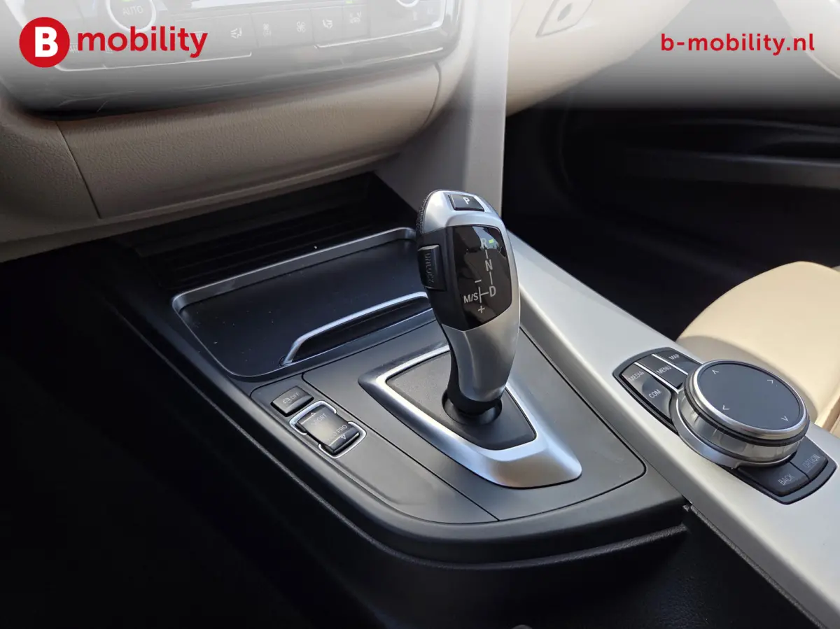 320i Executive Sportline Automaat Apple CarPlay NL Auto! | Sportstoelen | Navigatie | Cruise Control | PDC