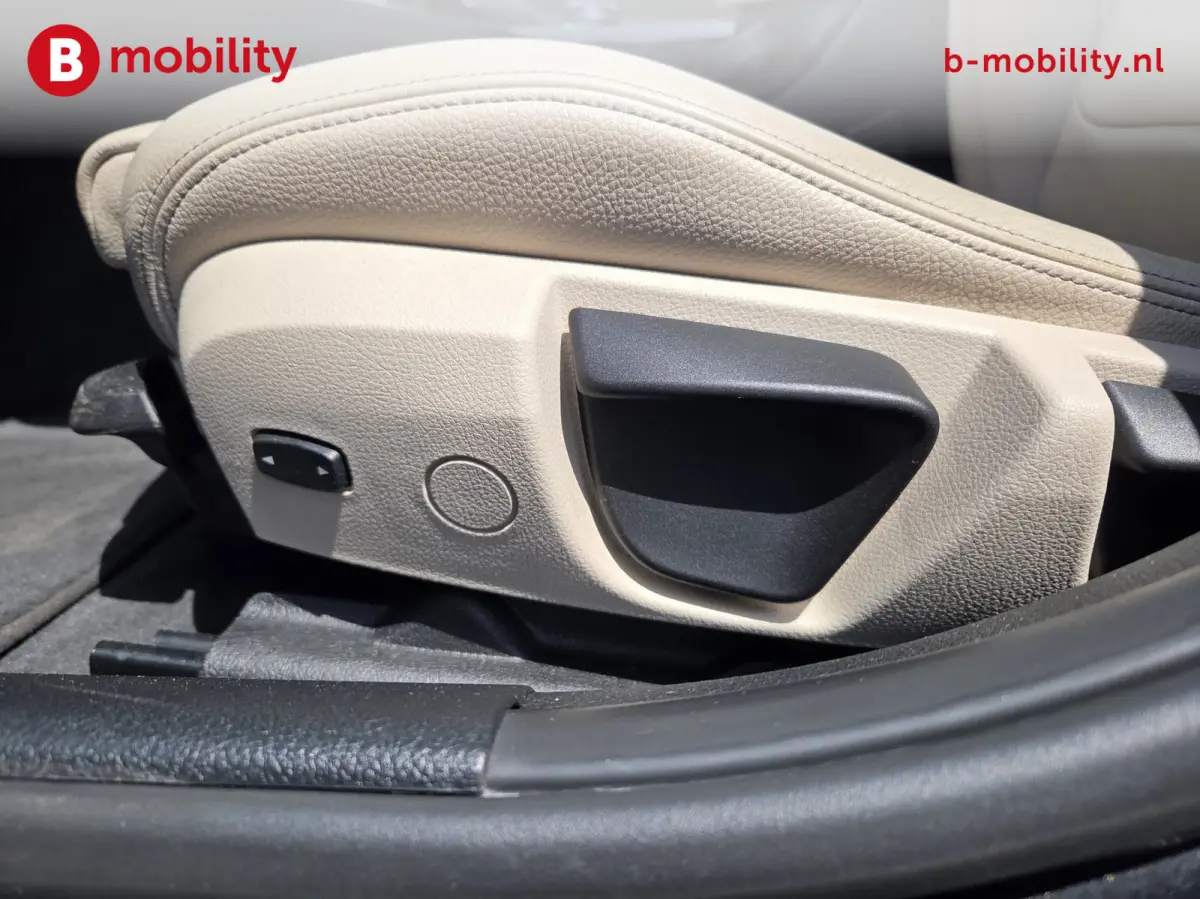 320i Executive Sportline Automaat Apple CarPlay NL Auto! | Sportstoelen | Navigatie | Cruise Control | PDC