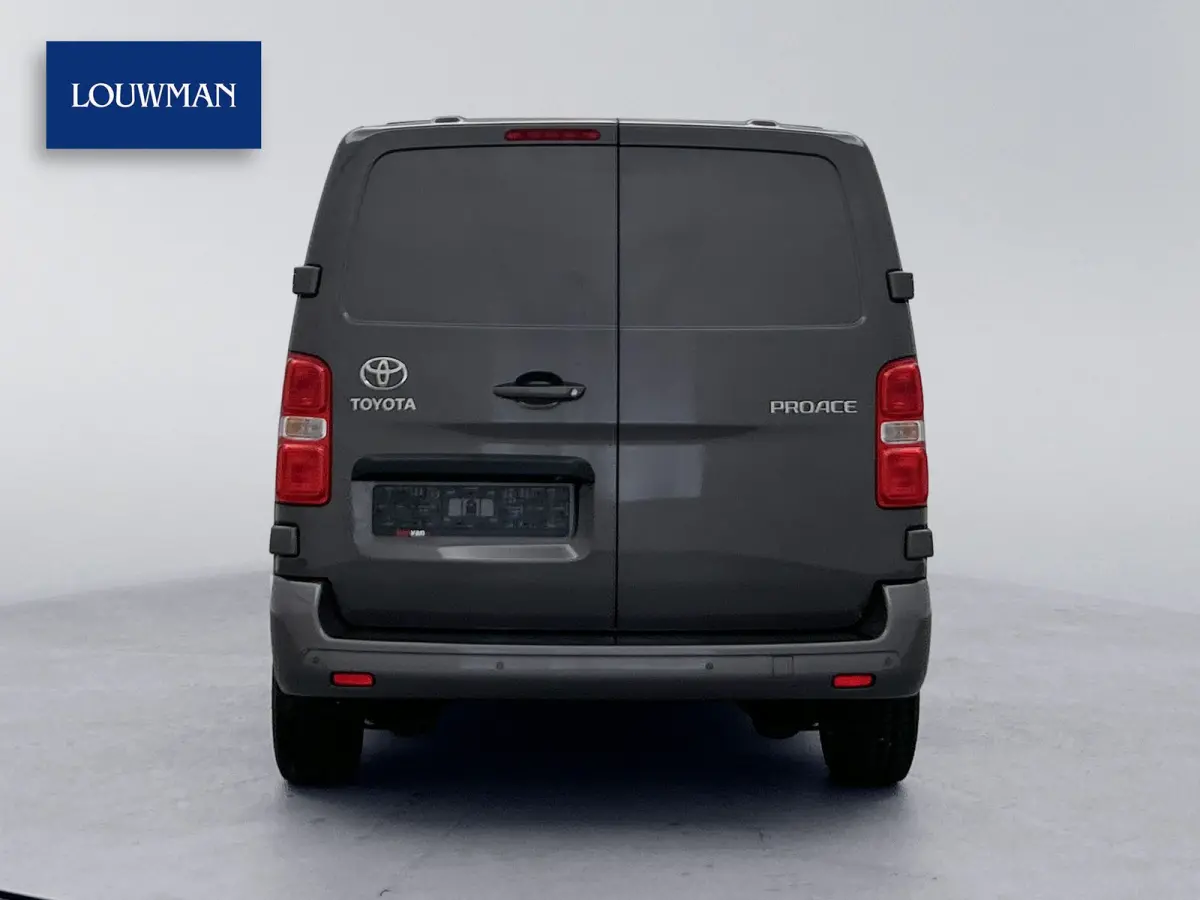 2.0 D-4D 145pk Navigatie Camera Betimmering Cruise control Blind-spot assist