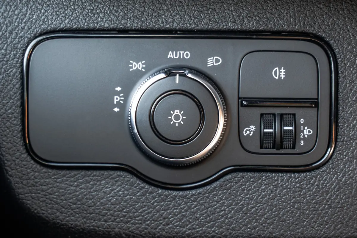 311 CDI RWD L2H2 | Volledig Ingericht | Mbux | Camera | Carplay | Climatronic