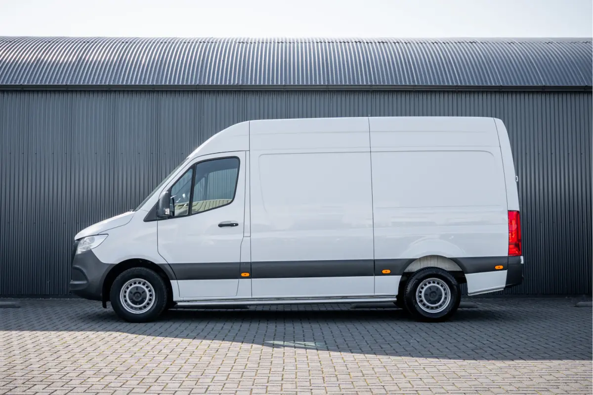 311 CDI RWD L2H2 | Volledig Ingericht | Mbux | Camera | Carplay | Climatronic