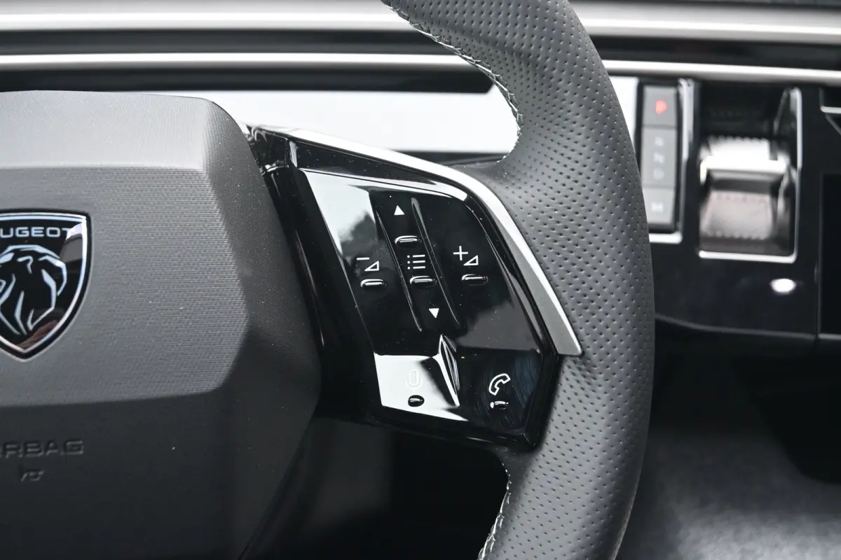 1.2 Hybrid 145 GT 7p. DEMO-DEAL! | Tot 8 Jaar Garantie! | Schuif-/Kanteldak | 360 Camera | Adaptive Cruise | Alcantara | Keyless-Entry | !!