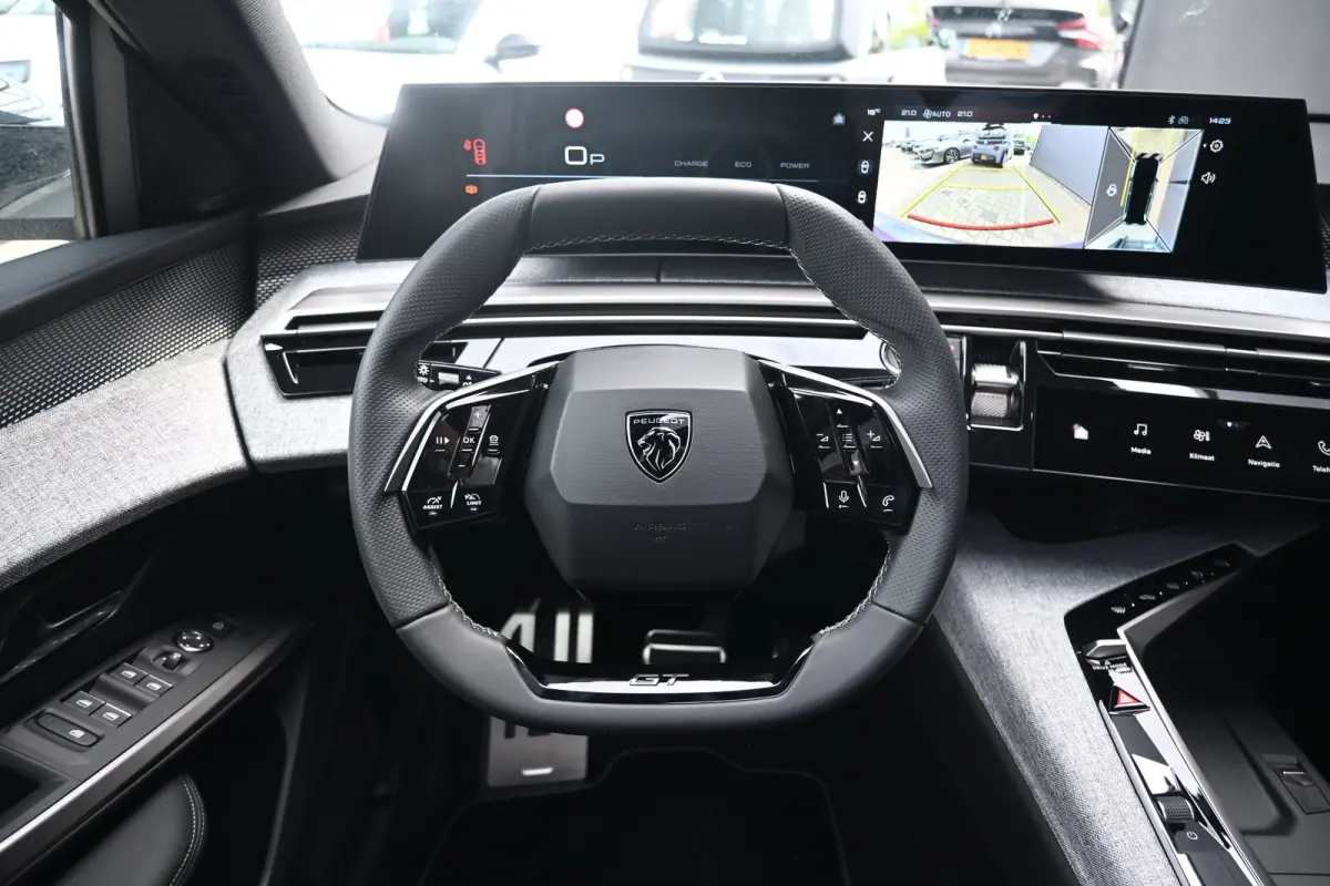 1.2 Hybrid 145 GT 7p. DEMO-DEAL! | Tot 8 Jaar Garantie! | Schuif-/Kanteldak | 360 Camera | Adaptive Cruise | Alcantara | Keyless-Entry | !!