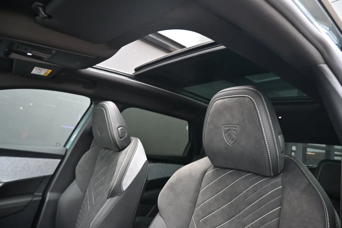 1.2 Hybrid 145 GT 7p. DEMO-DEAL! | Tot 8 Jaar Garantie! | Schuif-/Kanteldak | 360 Camera | Adaptive Cruise | Alcantara | Keyless-Entry | !!