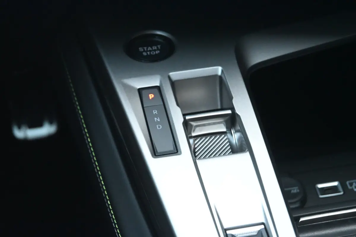 GT 54 kWh | Navigatie | Massagestoelen | Stoel/Stuurverwarming | Dodehoekdetectie | 360 Camera | !!