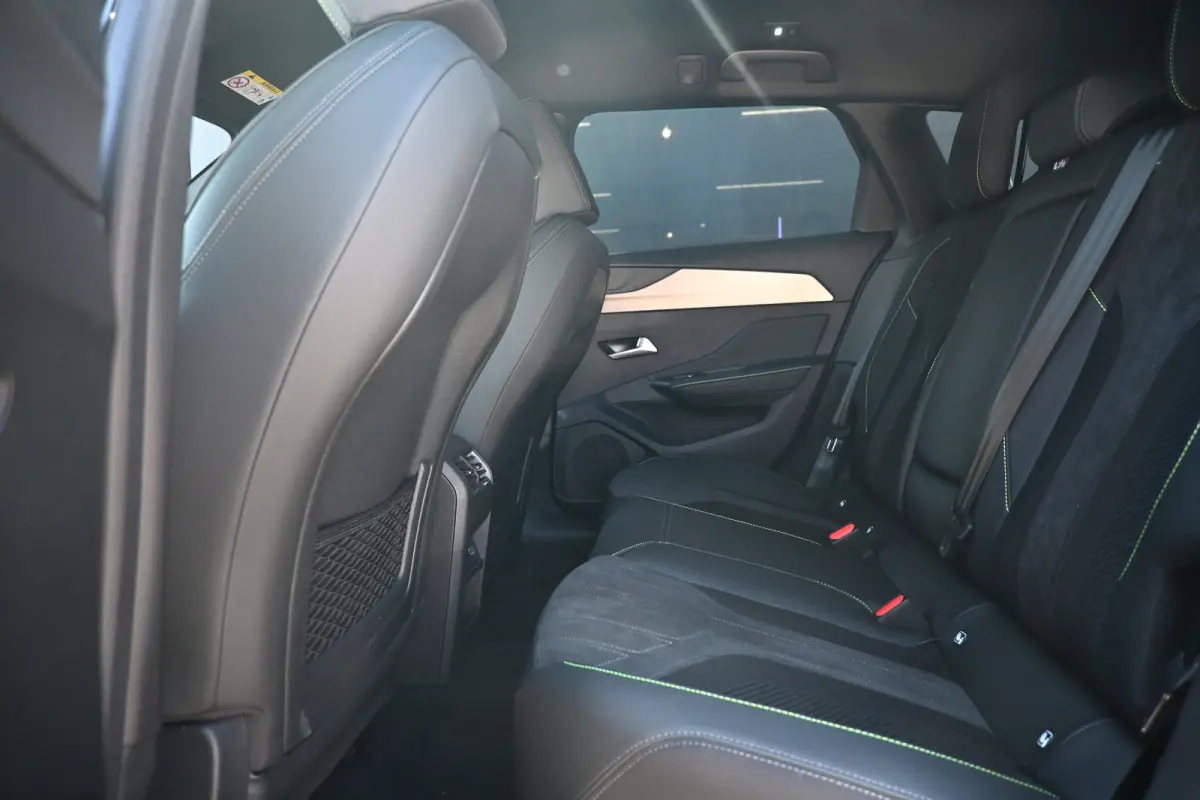 GT 54 kWh | Navigatie | Massagestoelen | Stoel/Stuurverwarming | Dodehoekdetectie | 360 Camera | !!