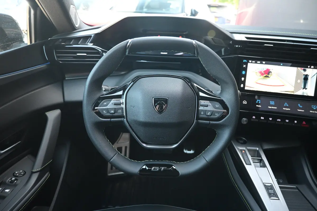 GT 54 kWh | Navigatie | Massagestoelen | Stoel/Stuurverwarming | Dodehoekdetectie | 360 Camera | !!