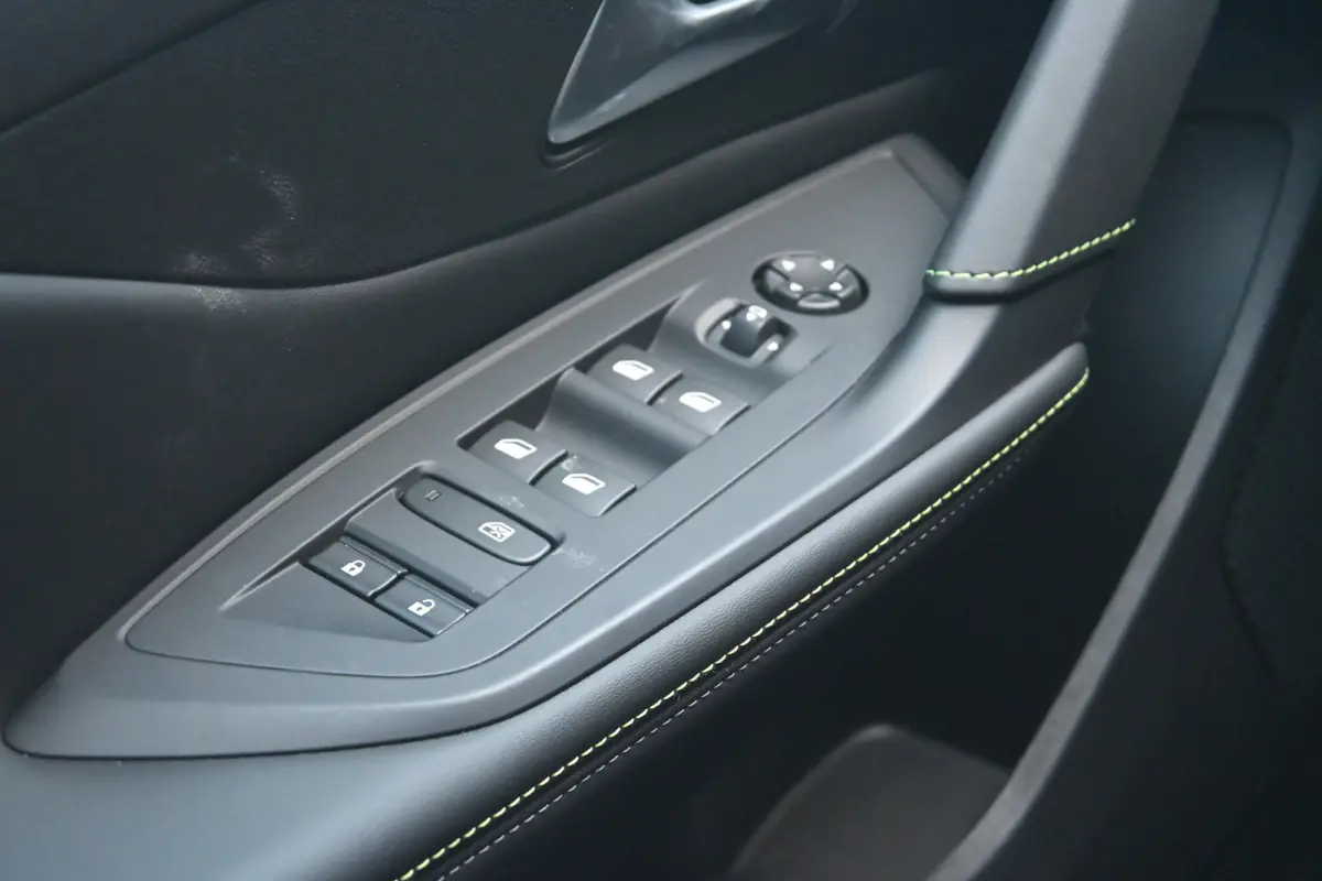 GT 54 kWh | Navigatie | Massagestoelen | Stoel/Stuurverwarming | Dodehoekdetectie | 360 Camera | !!