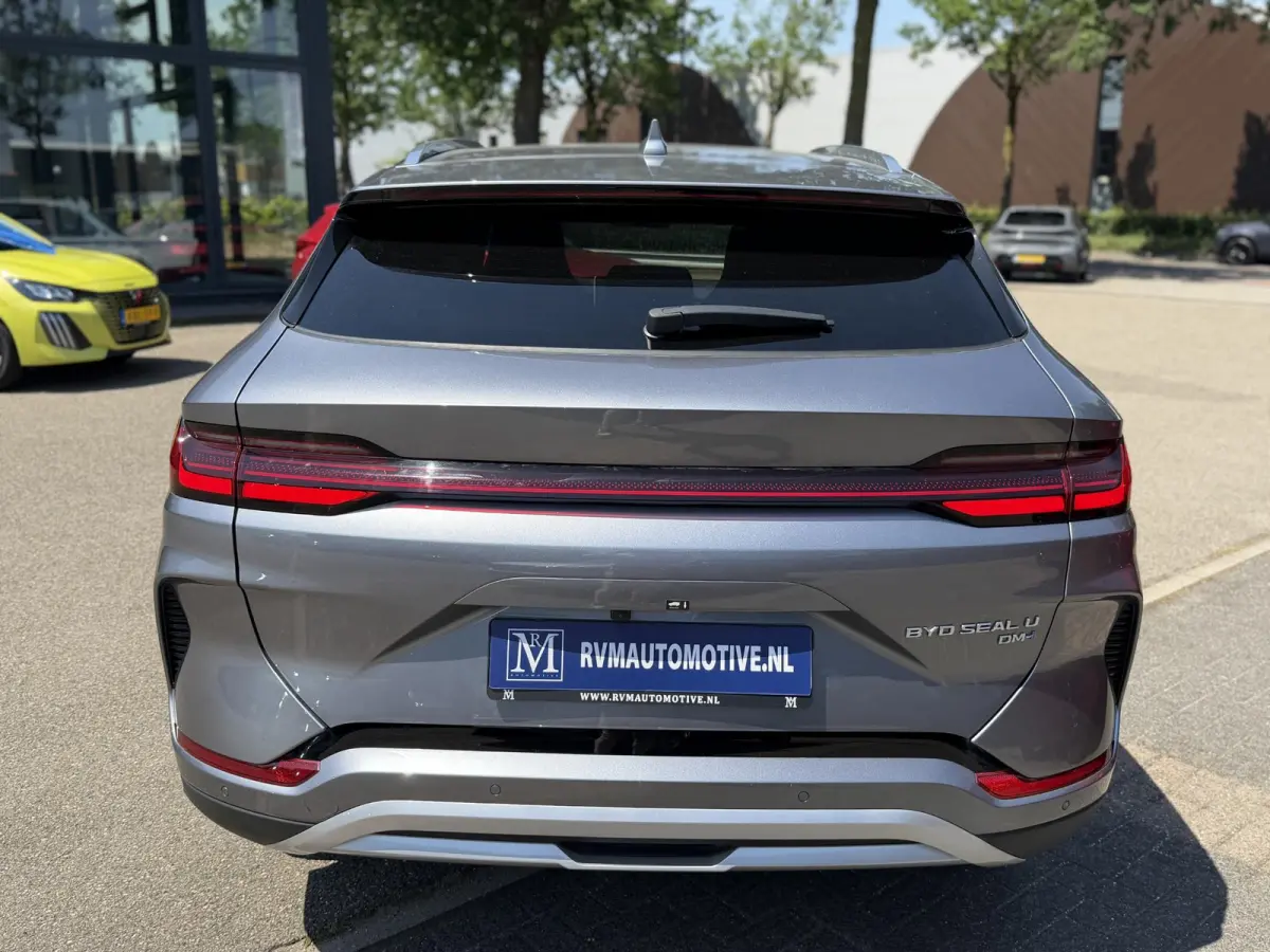 Comfort 1.5 DM-i FWD 9000 KM ! 125km electrisch rijbereik | 6 jaar volledige BYD GARANTIE TM 2031 | FULL OPTION