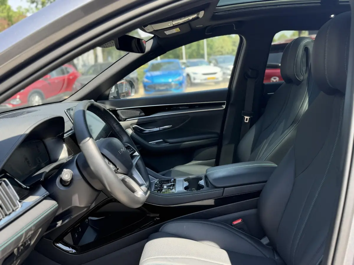 Comfort 1.5 DM-i FWD 9000 KM ! 125km electrisch rijbereik | 6 jaar volledige BYD GARANTIE TM 2031 | FULL OPTION