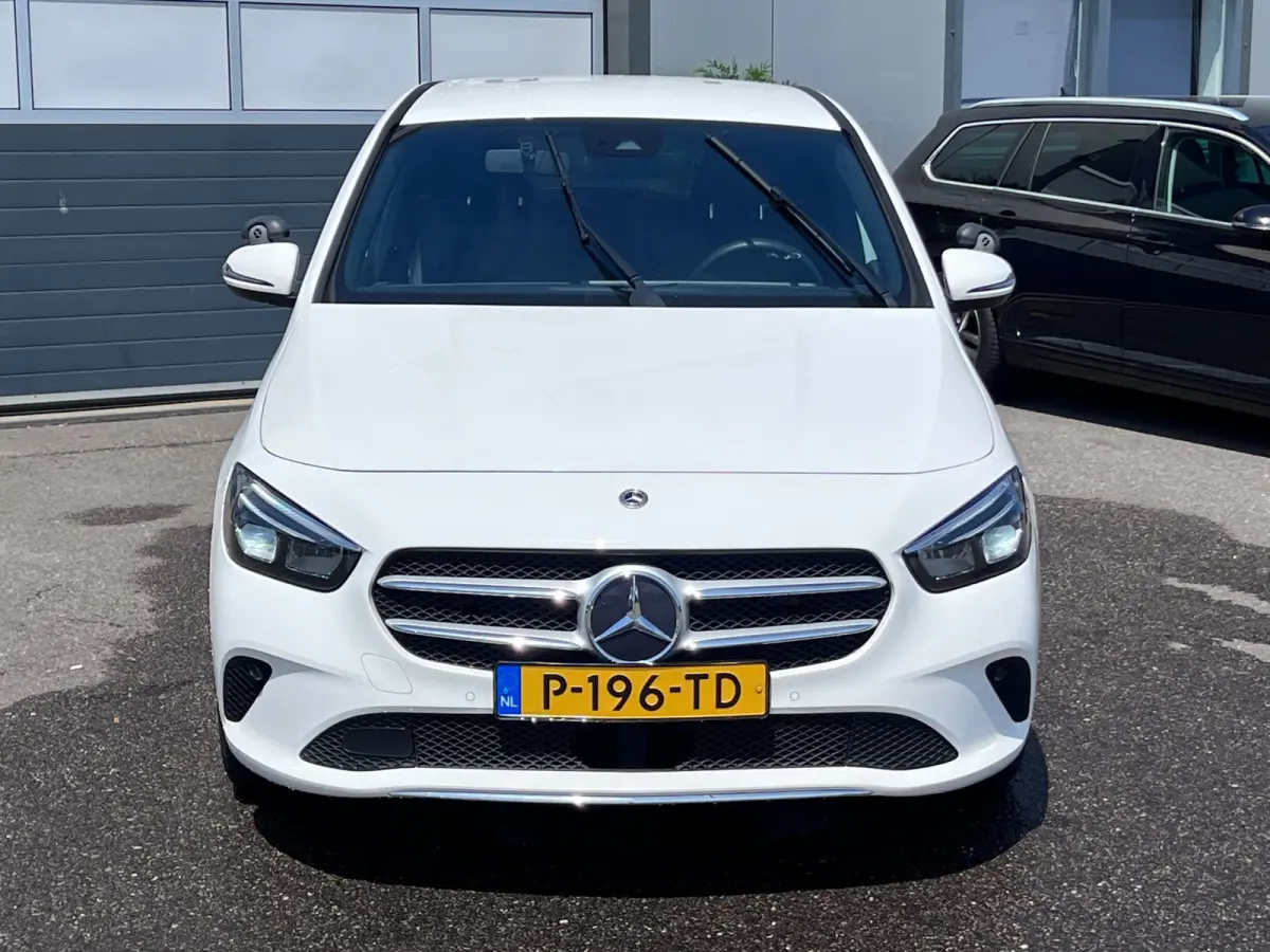 200d / AUTOMAAT / TIK IN DE MOTOR / CAMERA / NAP / XENON /
