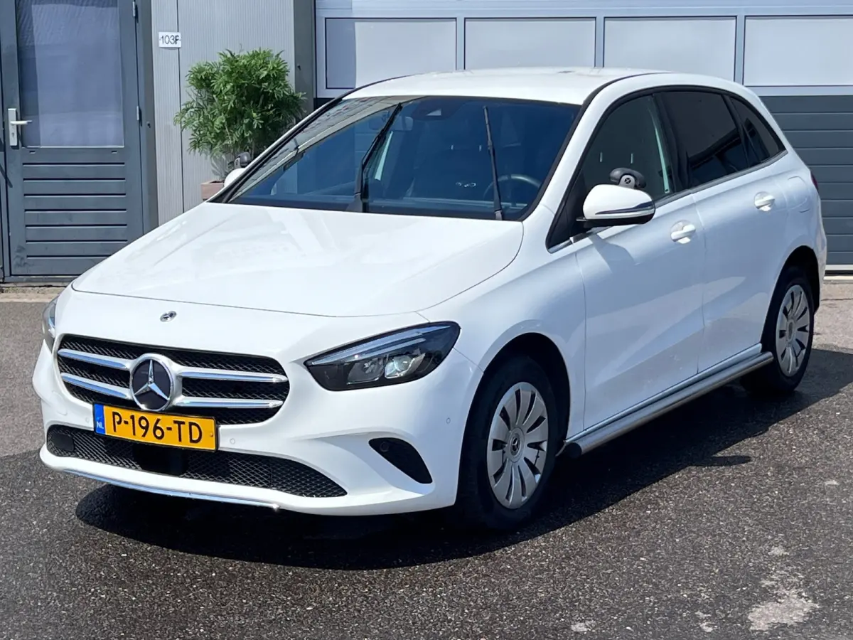 200d / AUTOMAAT / TIK IN DE MOTOR / CAMERA / NAP / XENON /
