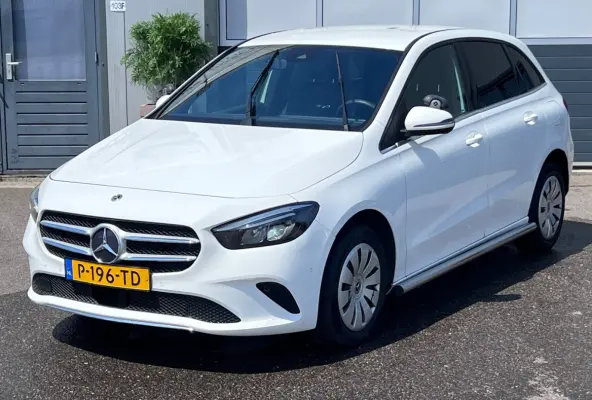 200d / AUTOMAAT / TIK IN DE MOTOR / CAMERA / NAP / XENON /