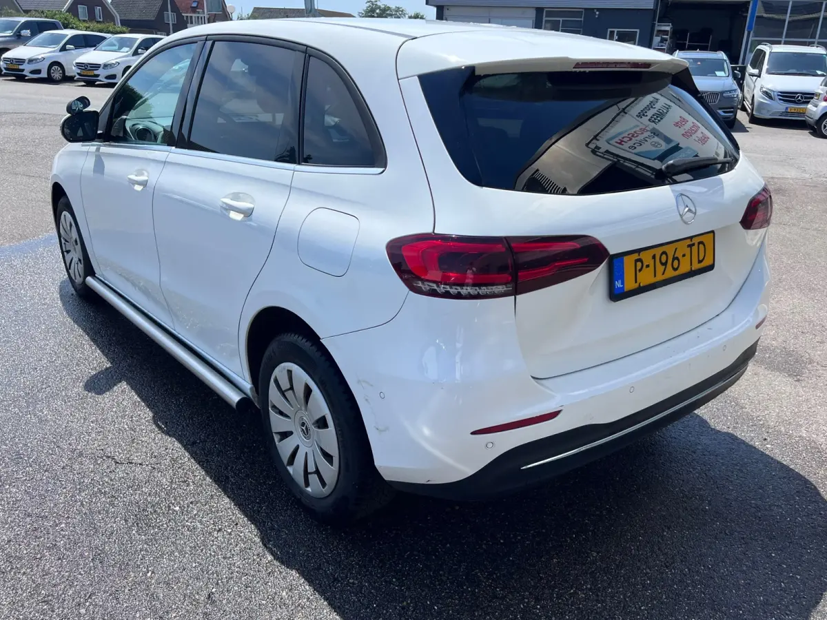200d / AUTOMAAT / TIK IN DE MOTOR / CAMERA / NAP / XENON /