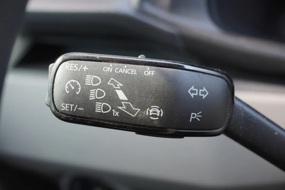 2.0 TDI 150PK Automaat EURO 6 - Airco - Navi - Cruise - €17.499,- Excl.