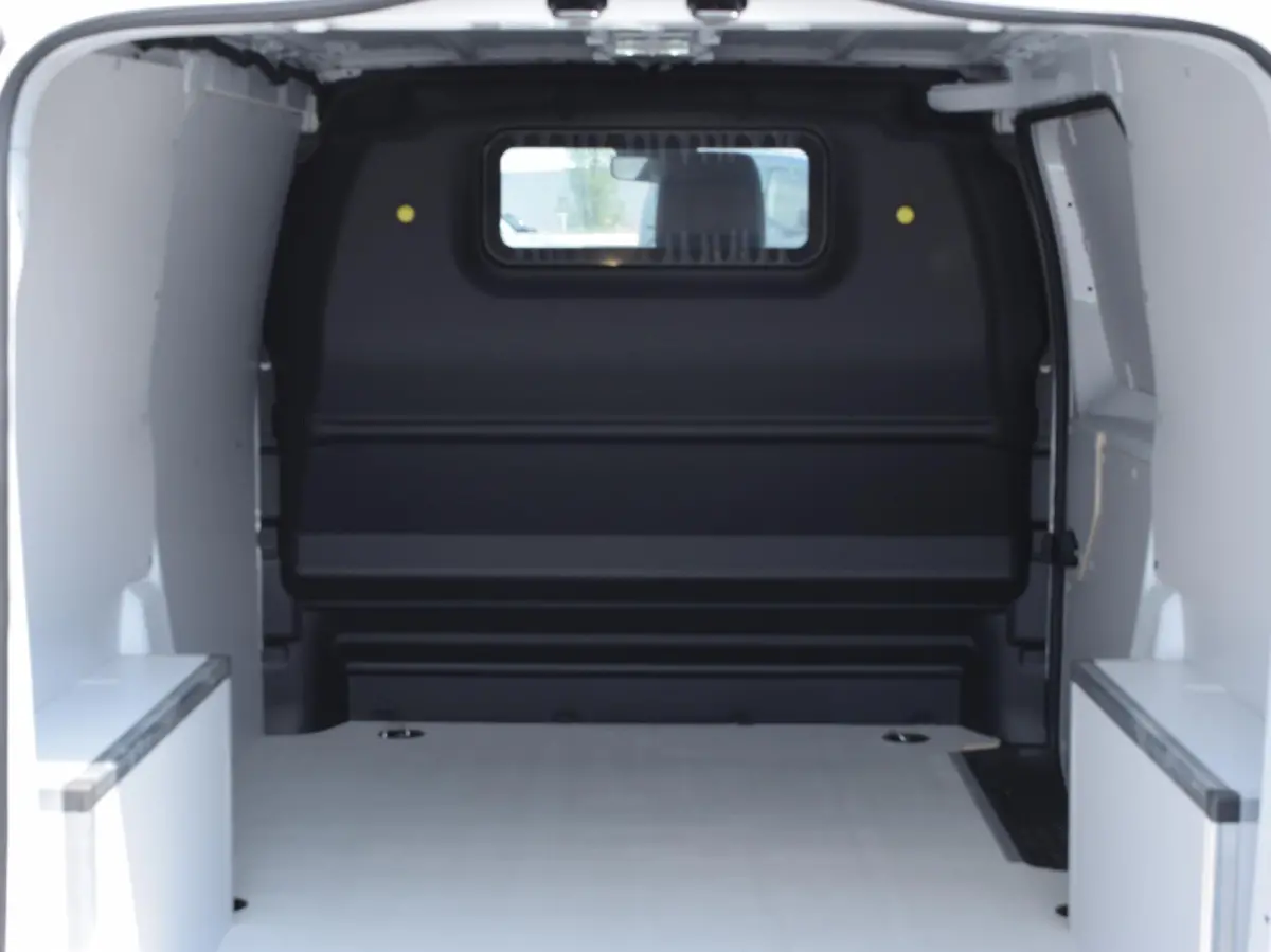 Electric L2 75 kWh | tot 8 jaar garantie | Apple Carplay | camera | dodehoekwaarschuwing | parkeersensoren voor & achter | Comfort tussenschot | laadruimtebetimmering