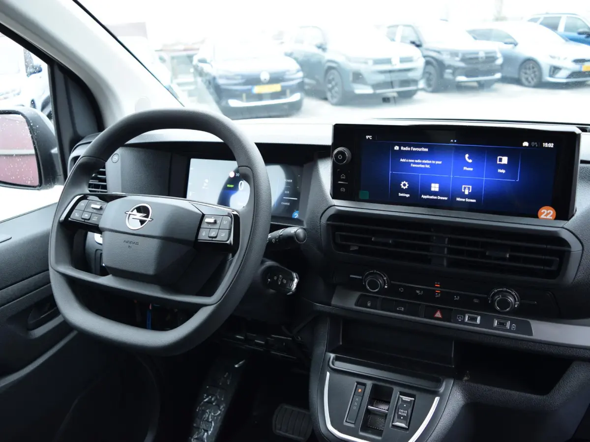 Electric L2 75 kWh | tot 8 jaar garantie | Apple Carplay | camera | dodehoekwaarschuwing | parkeersensoren voor & achter | Comfort tussenschot | laadruimtebetimmering
