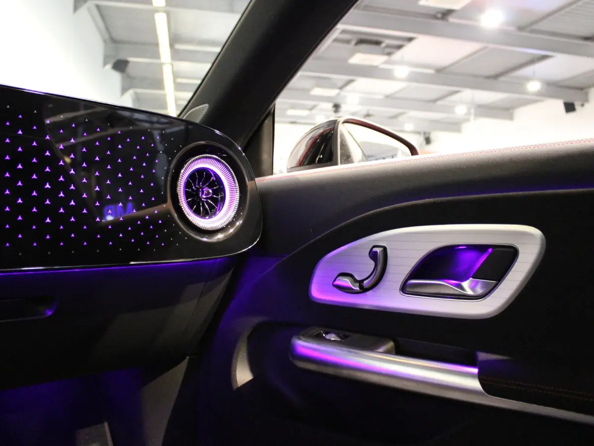 Limousine 250+ Launch Edition 85.5 kWh