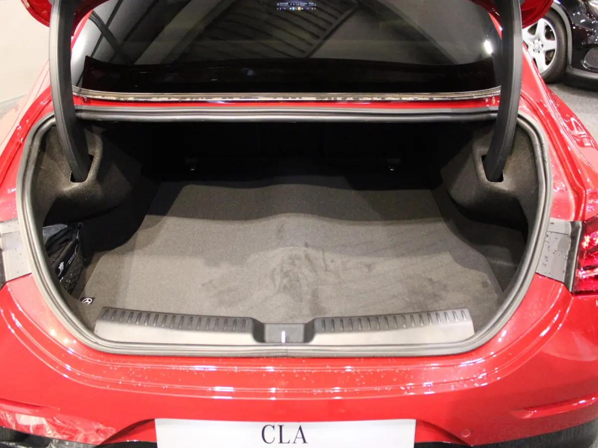 Limousine 250+ Launch Edition 85.5 kWh