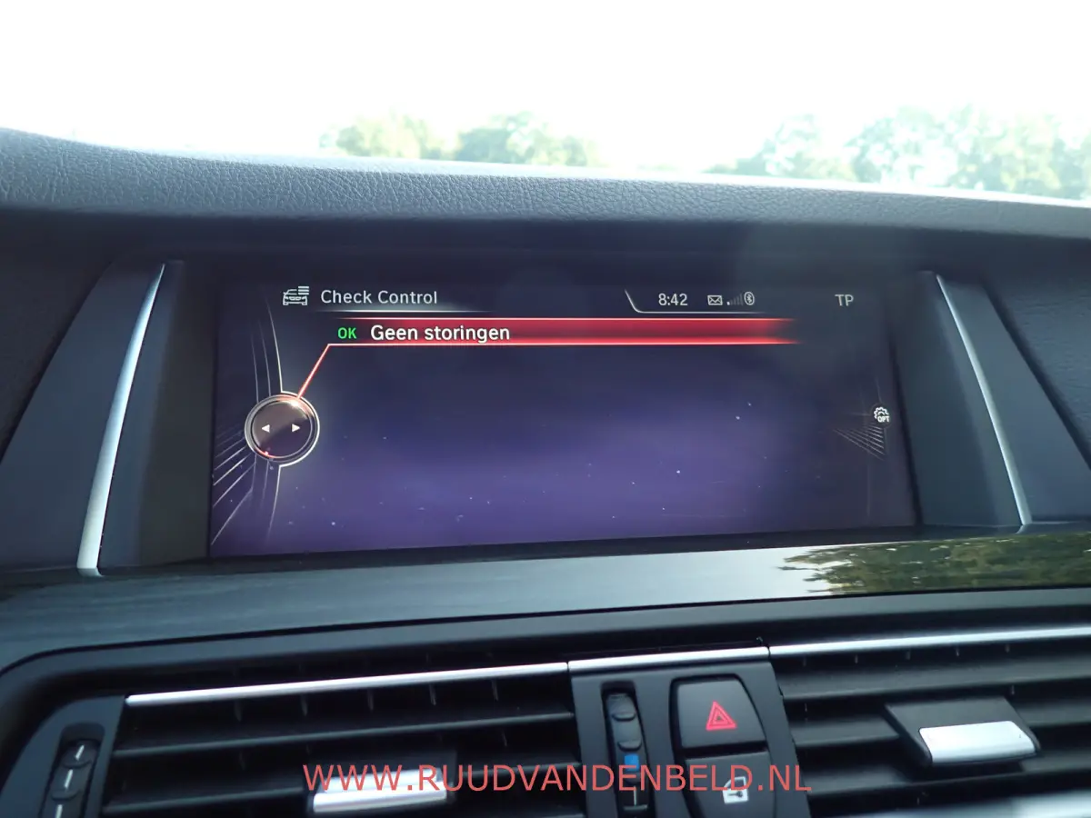 520i Luxury Edition !! UNIEKE KM-STAND !! 1e EIGENAAR !! CAMERA / SCHUIF-KANTEL DAK / MEMORY