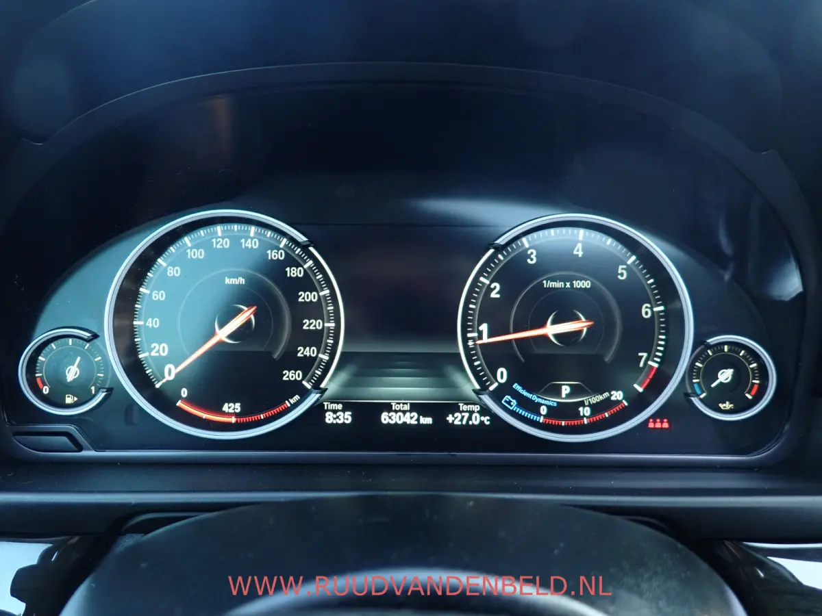 520i Luxury Edition !! UNIEKE KM-STAND !! 1e EIGENAAR !! CAMERA / SCHUIF-KANTEL DAK / MEMORY