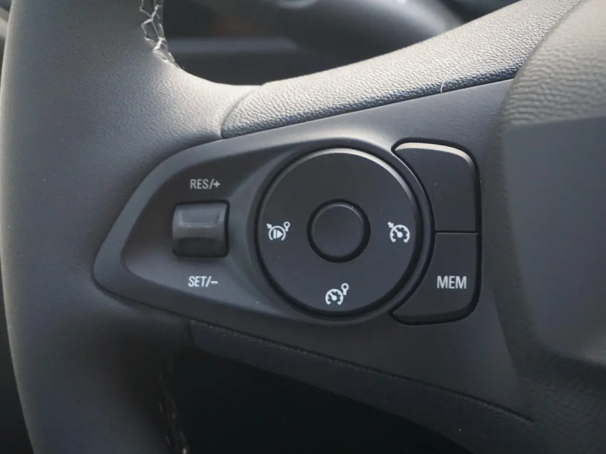1.2 Turbo Hybrid Ultimate Leder Alcantara