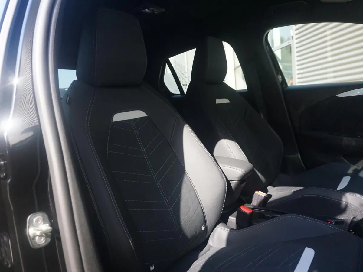 1.2 Turbo Hybrid Ultimate Leder Alcantara