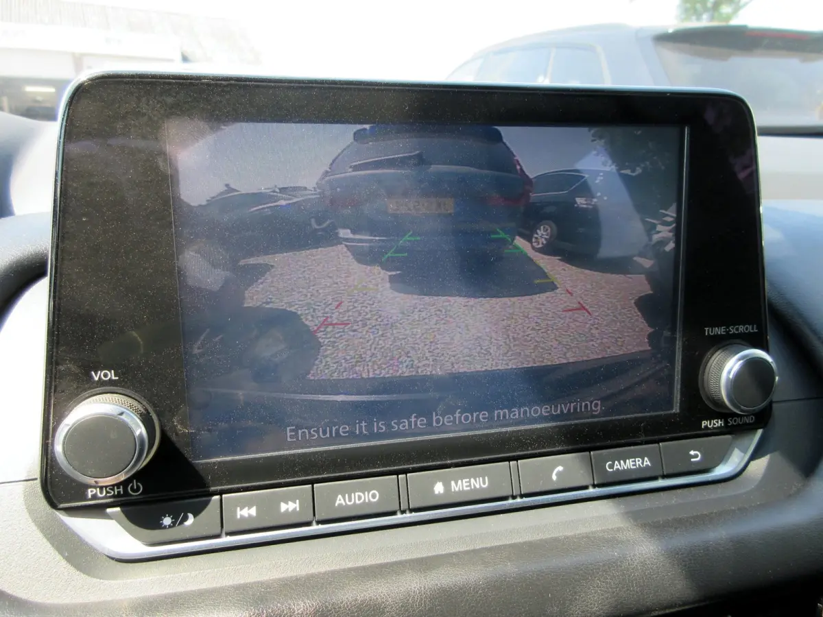 1.3 MHEV Xtronic Business * Carplay * Camera *