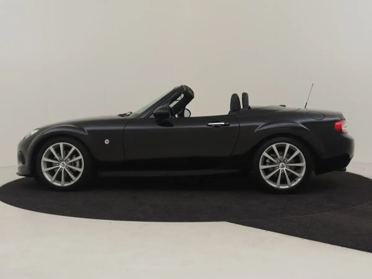 1.8 Hanabi 126pk | Lederen bekleding | Stoelverwarming | Airco | Elektrisch dak | 17"LMV l Cr Control l