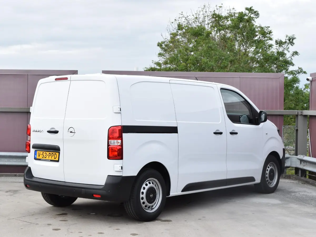 Electric L2 75 kWh | tot 8 jaar garantie | laadruimtebetimmering | dodehoek detectie | Apple Carplay | camera | parkeersensoren voor & achter | Comfort scheidingswand | rijklaarprijs